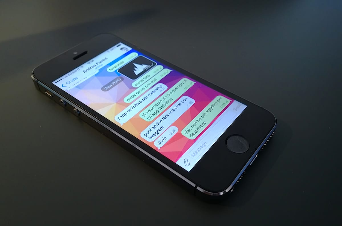 Chiunque dovrebbe usare Telegram (e abbandonare Whatsapp)