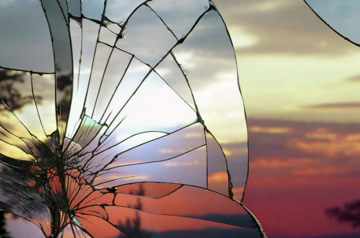 Un tramonto fatto a pezzi