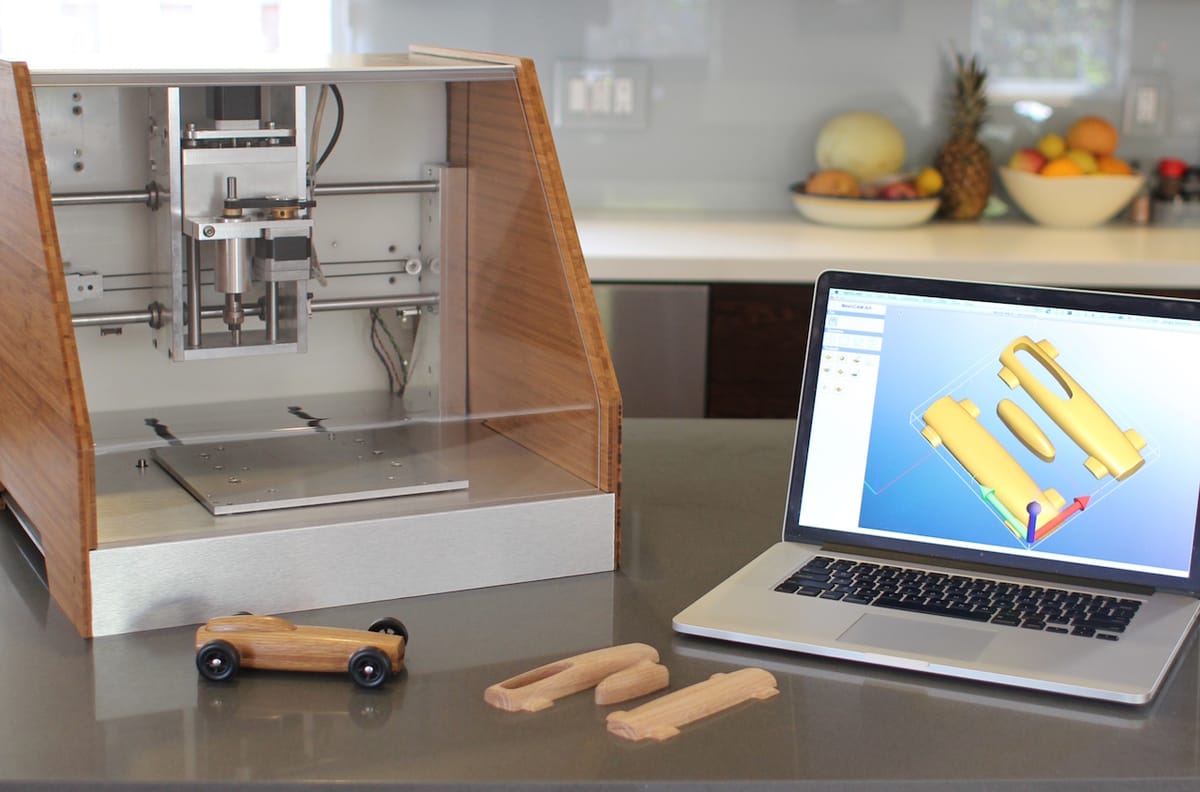 Ecco la "stampante 3D" definitiva, per legno e alluminio