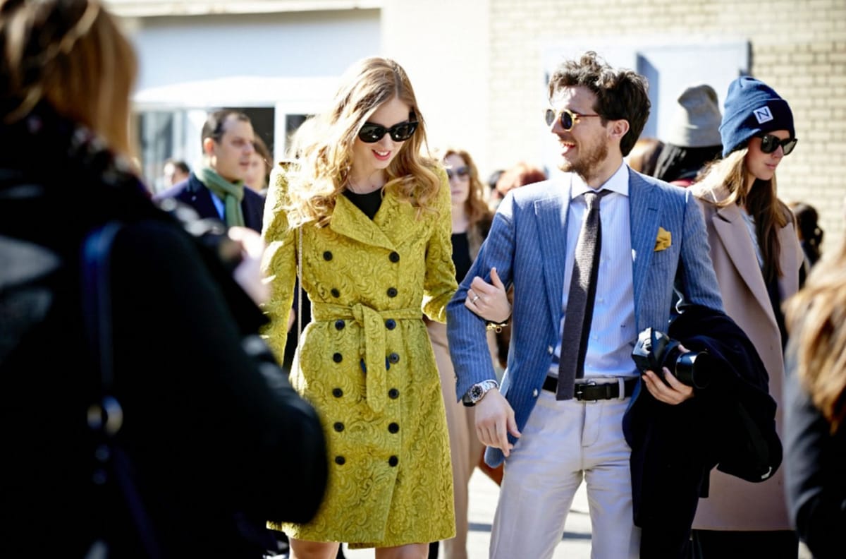 Wishlist d'autunno: color senape, abiti bon ton ed accessori senza tempo