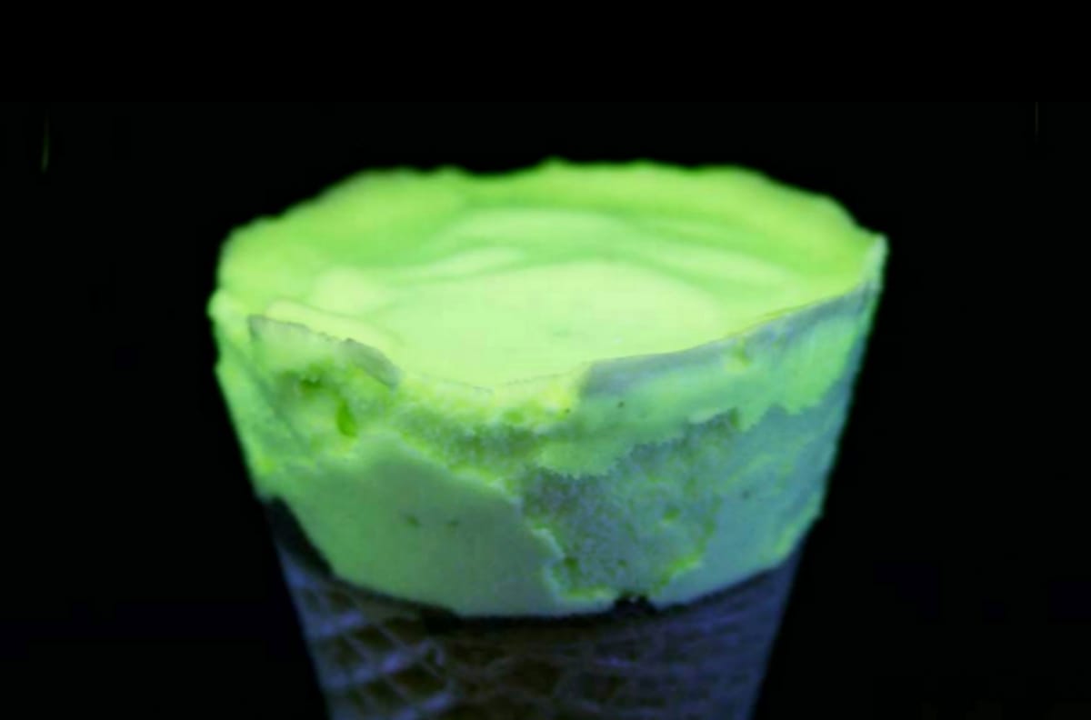 Il gelato fluorescente
