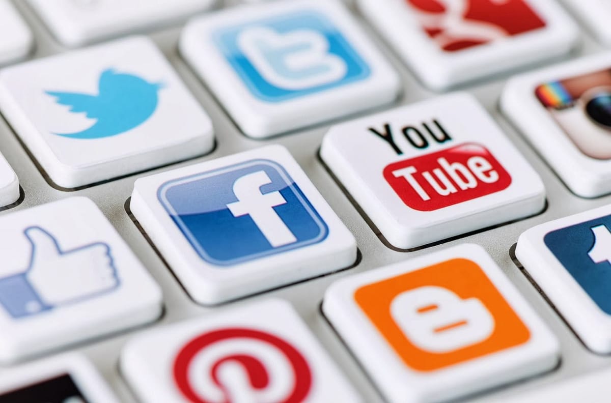 Ecco come i social media influenzano la nostra mente